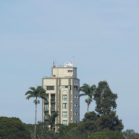 Serema Palace Hotel 라브라스 외부 사진